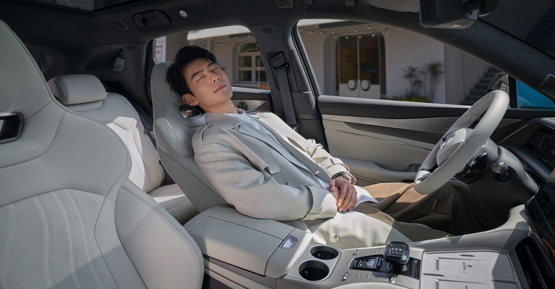 百万级豪华主驾